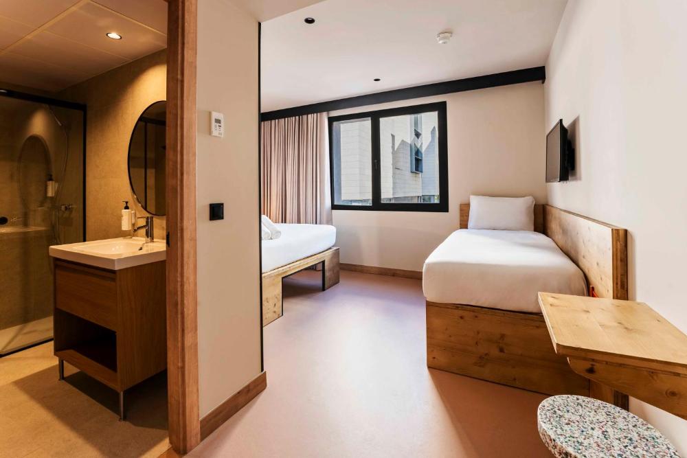 Standard Triple Room interior